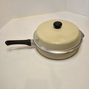 Kitchen Fair KF Cast Aluminum 11" Round Deep Skillet Roasting Pan w/ Lid